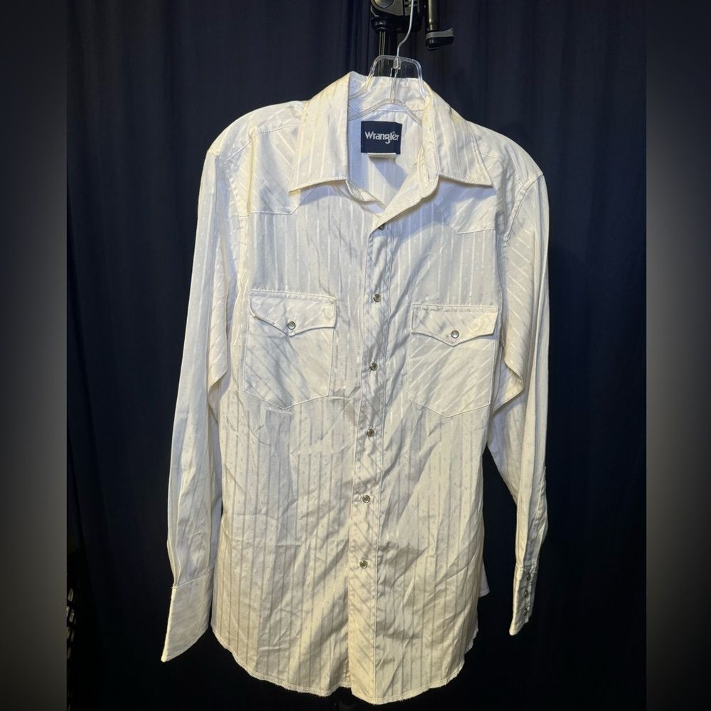 Wrangler white button up top